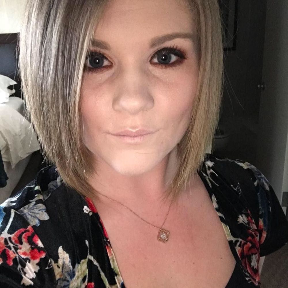 Meet your Posher, Casey